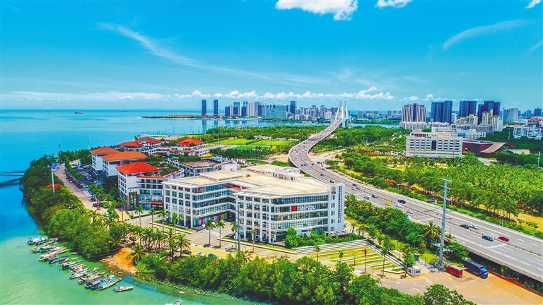 遠眺海口復興城互聯(lián)網信息產業(yè)園
