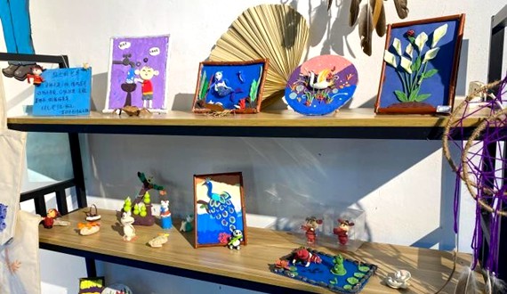 澄邁縣才存共享農莊，游客DIY的手工作品。