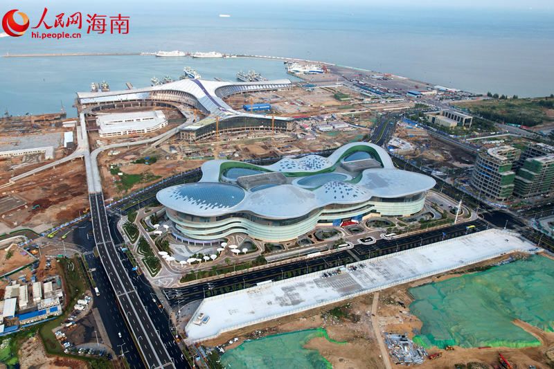 航拍cdf海口國際免稅城。 人民網(wǎng) 孟凡盛攝