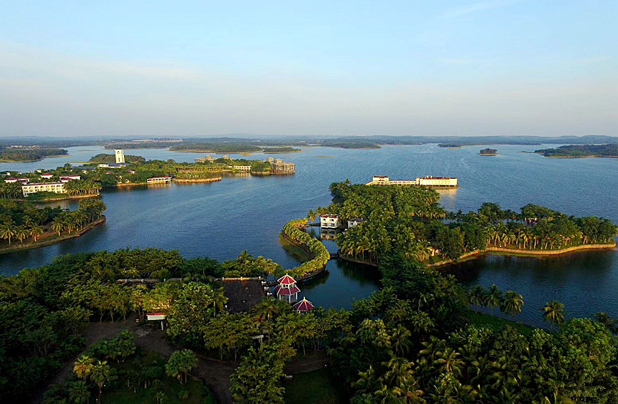 定安南麗湖國家濕地公園：泛舟其中美景如畫