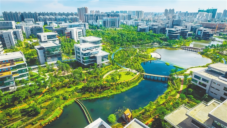 俯瞰海南生態(tài)軟件園。