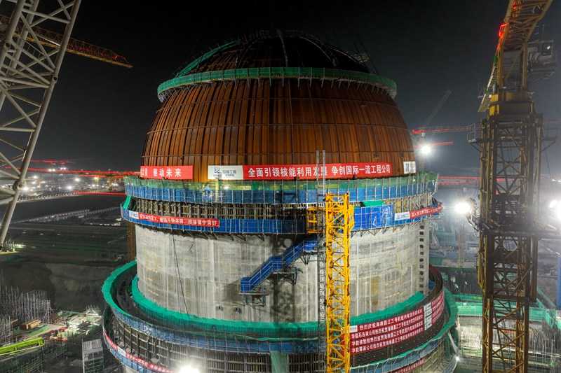 海南核電3號機組內穹頂吊裝現場。劉玄攝 