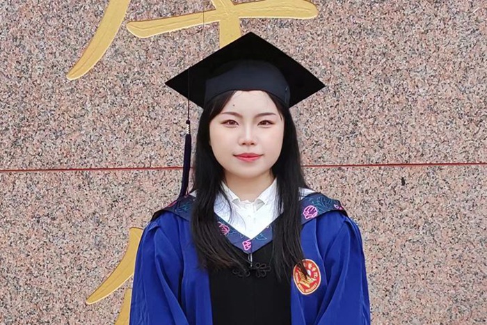 李湘怡的畢業照。受訪人供圖