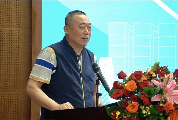 海南省旅游和文化廣電體育廳二級(jí)巡視員葛云峰宣布大賽啟動(dòng)。海南省博物館供圖
