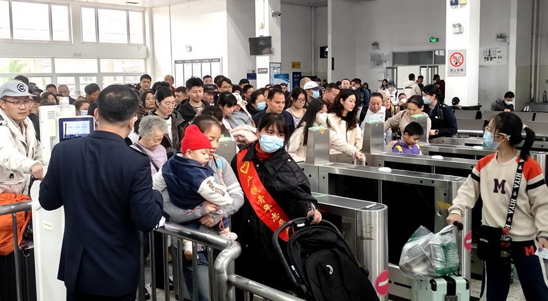 多圖直擊海南春運首日