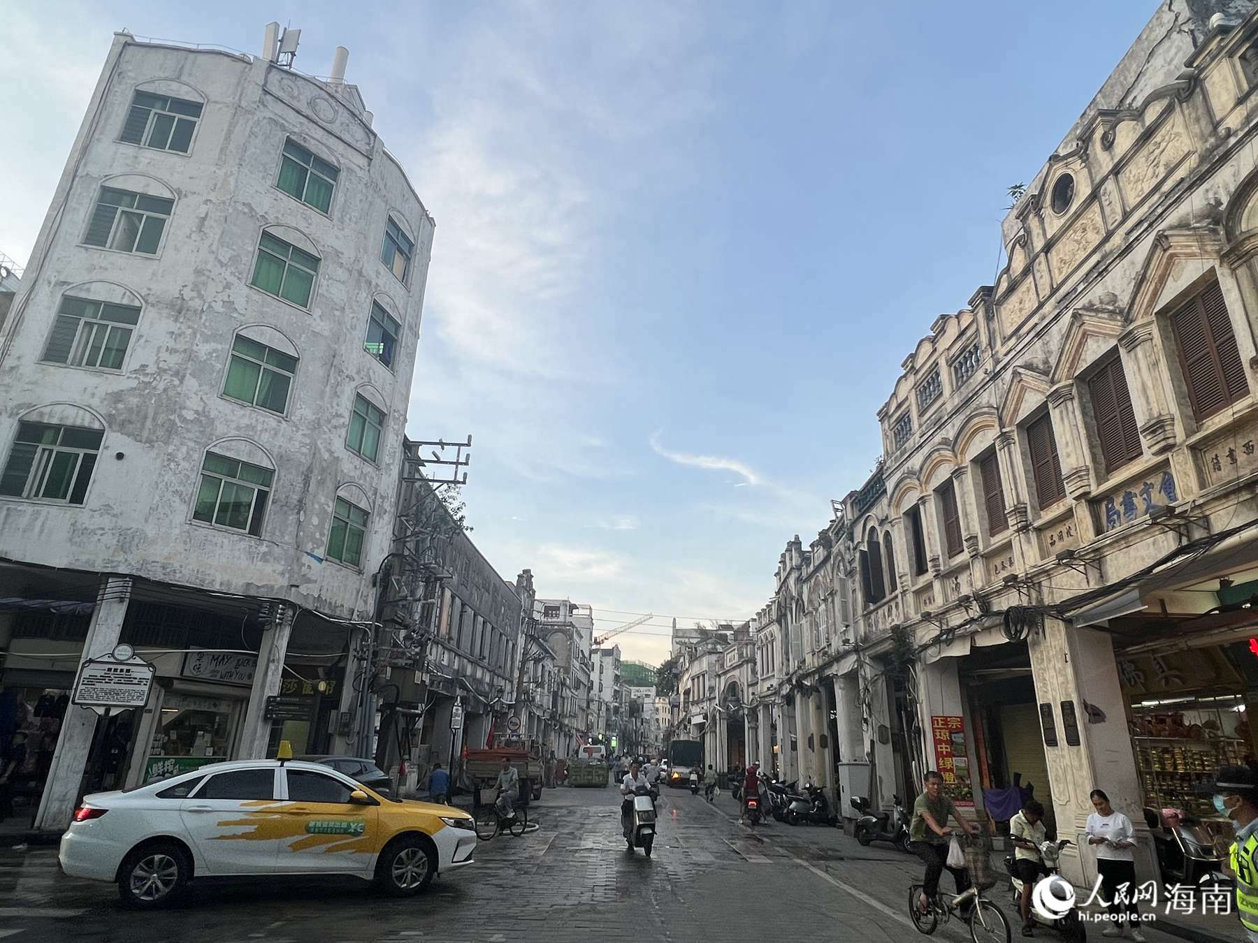 海口市博愛路街區(qū)。人民網(wǎng)記者 李學(xué)山攝