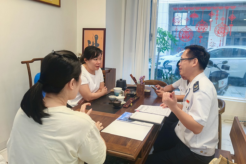 海南各地稅務部門開展“中小企業服務月”活動