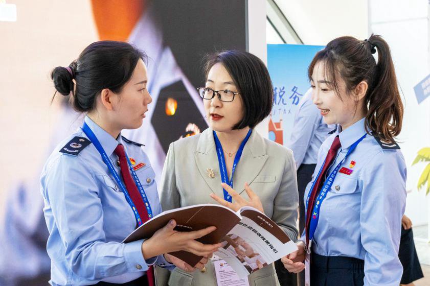 涉稅服務不斷檔！海南稅務全力護航消博會