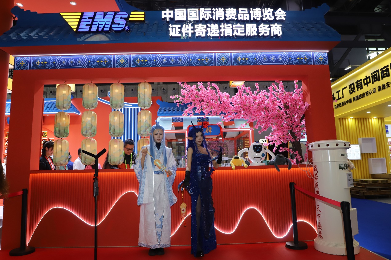 消博郵局的互動表演。黃文燕攝